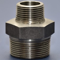 1 1/2" x 3/4" Black Mild Steel Hexagon Reducing Nipple
