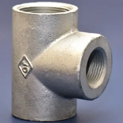 BS EN 10241 Galvanised Mild steel branch reducing tee, female BSP threaded