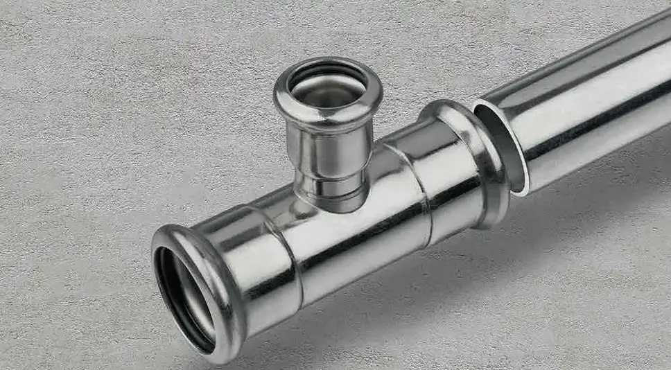 A Press fit stainless steel 316 tee with stainless steel press pipe.